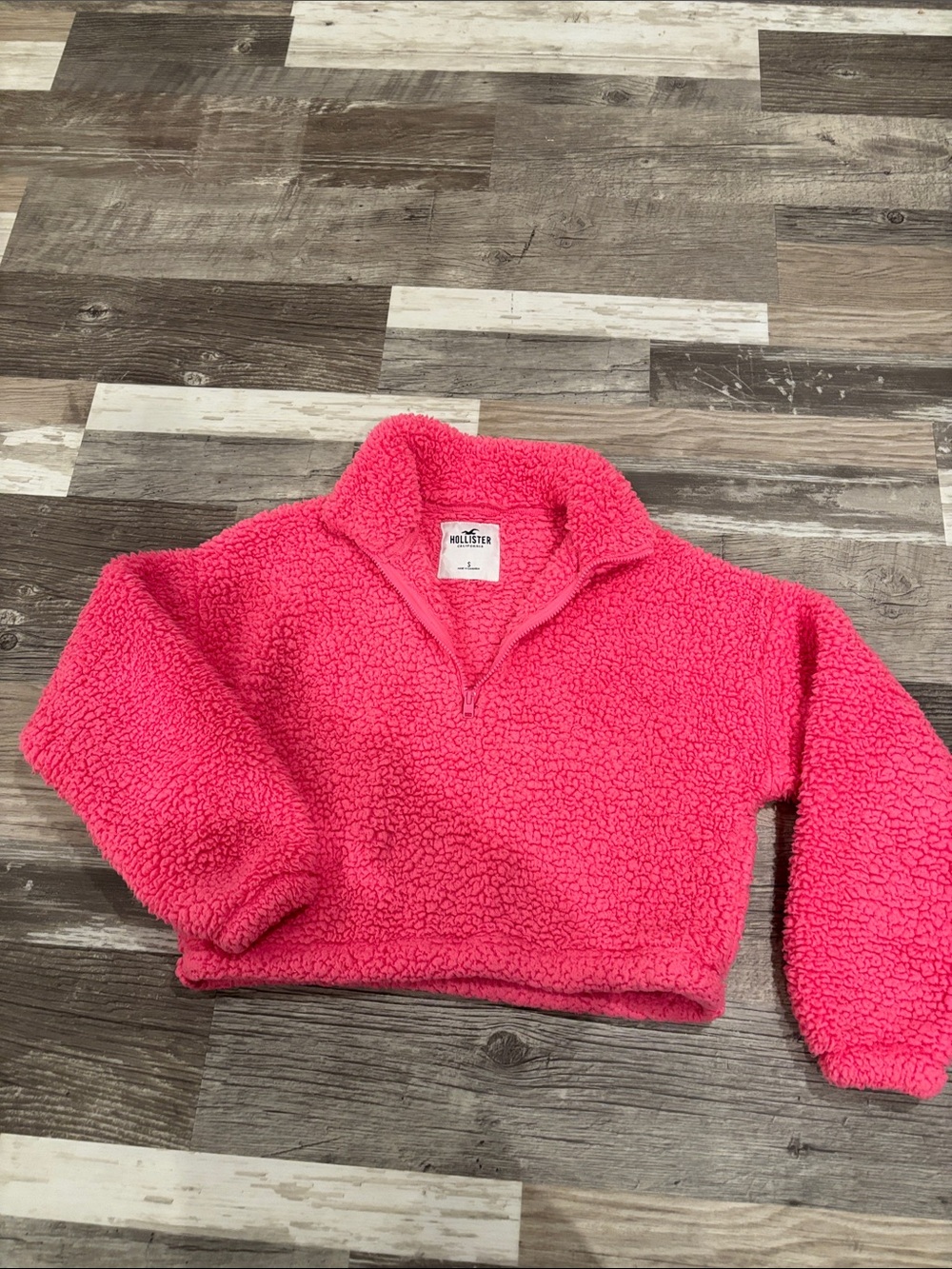 Hollister women Hot Pink Sherpa Half-Zip Pullover